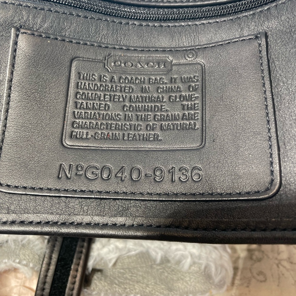COACH LEGACY #9136 leather crossbody in Black - Picture 7 of 10